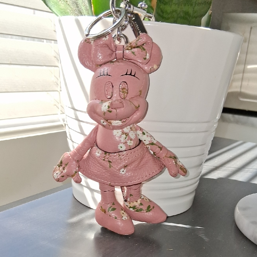Coach X Disney MINNIE MOUSE Leather Pink Floral Keychain Bag Purse Charm
